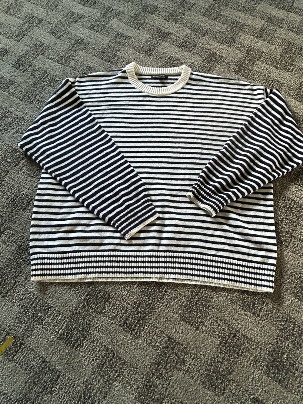 Banana Republic Cashmere Blend Black and White Striped Crewneck Sweater NWT
